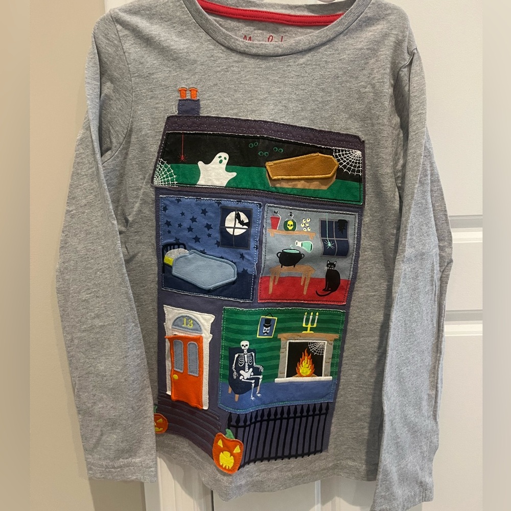 Mini Boden Halloween shirt